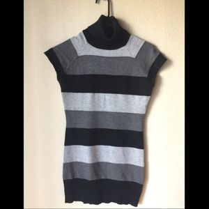 Xhilaration Turtle neck fitted sweater